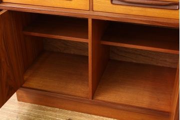 ヴィンテージ家具　G-PLANジープランミッドセンチュリー1960年代　北欧ビンテージサイドボード