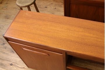 ヴィンテージ家具　G-PLANジープランミッドセンチュリー1960年代　北欧ビンテージサイドボード