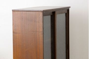 アンティーク家具　アンティーク古い無垢板の結霜ガラスの下駄箱(収納棚)