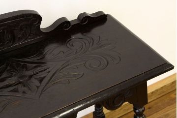 中古　海外輸入品オーク材カービングコンソールテーブル(サイドテーブル)
