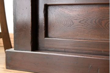 アンティーク家具　古民具・骨董　使い込まれた重厚な水屋箪笥サイドボード(収納棚)