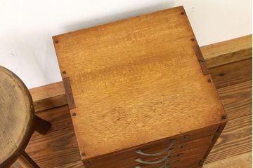レトロ家具　昭和レトロ　古い木のシックなアンティーク小引き出し