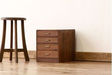 アンティーク家具　古いナラ材の4段小引き出し?