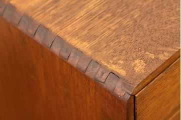 アンティーク家具　古いナラ材の4段小引き出し?