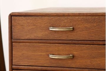 アンティーク家具　古いナラ材の4段小引き出し?