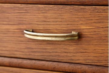アンティーク家具　古いナラ材の4段小引き出し?