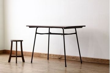 レトロ家具　アンティーク　天板無垢板の鉄脚テーブル(4)アイアン作業台昭和レトロ(鉄足、机、在宅ワーク、在宅用テーブル、作業台、デスク)