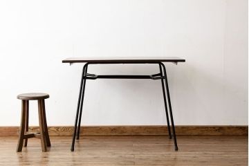 アンティーク家具　アンティーク　天板無垢板の鉄脚テーブル(6)