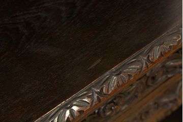 イギリスアンティーク 中古　海外輸入品　オーク材カービングキャビネット(カップボード、サイドボード)