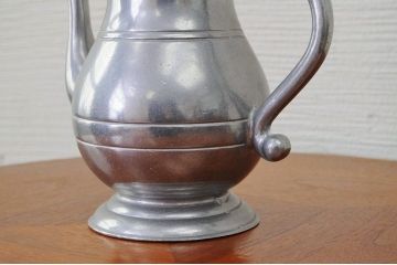 アンティーク雑貨　新品展示品厚手のズッシリとしたピューター(錫)製水差し2
