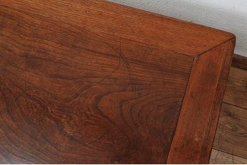 レトロ家具　古い木のレトロな座卓
