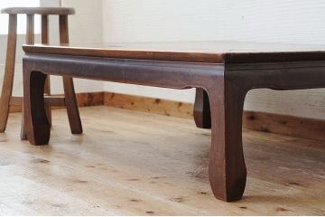レトロ家具　古い木のレトロな座卓