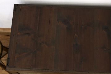 アンティーク家具　鉄脚付きモールガラスの観音開きローボード(アンティーク　アイアンチェスト)