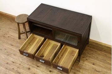 レトロ家具　鉄脚付きモールガラスローボード(アイアン　レトロ　箪笥　チェスト)