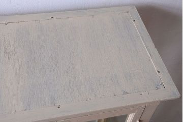 アンティーク家具　ペイント　引き出し4杯付きの上品で希少なケビント(ガラスケース)