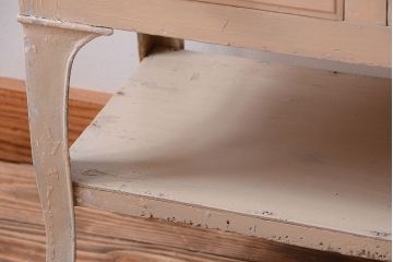アンティーク家具　ペイント　引き出し4杯付きの上品で希少なケビント(ガラスケース)
