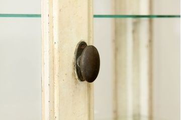 アンティーク家具　アンティーク　かわいい鉄脚付き5面ガラスケビント(ガラスケース)