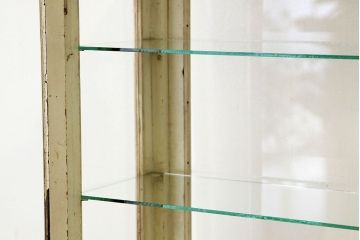アンティーク家具　アンティーク　かわいい鉄脚付き5面ガラスケビント(ガラスケース)