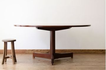 ヴィンテージ家具　北欧ビンテージ　希少な大型丸テーブル(ダイニングテーブル)