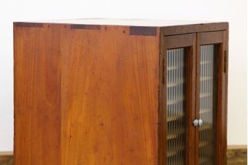 レトロ家具　昭和レトロ　古い木のモールガラス入り小さな書類ケース(レコードケース)