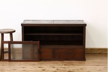 レトロ家具　アンティーク　モールガラス入りレトロな収納棚(ローボード)