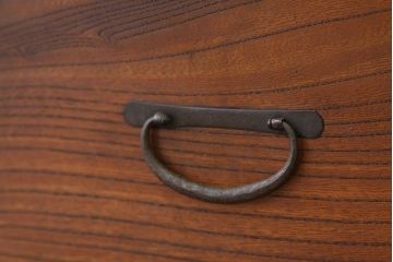 レトロ家具　アンティーク　モールガラス入りレトロな収納棚(ローボード)