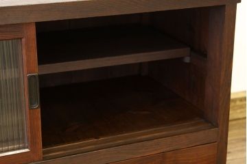 レトロ家具　アンティーク　モールガラス入りレトロな収納棚(ローボード)