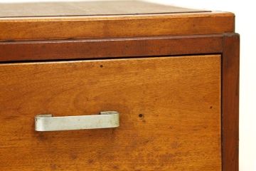 レトロ家具　昭和レトロ　シンプルなアンティークチェスト(タンス・たんす・ドロワー)