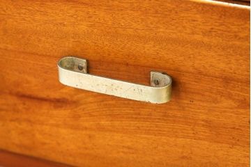 レトロ家具　昭和レトロ　シンプルなアンティークチェスト(タンス・たんす・ドロワー)