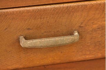 レトロ家具　昭和レトロ　古い木の作業台付きモールガラス食器棚(収納棚)
