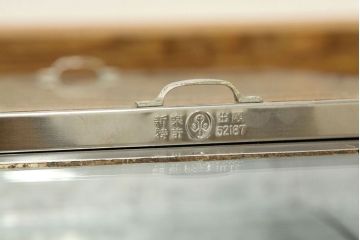 レトロ家具　昭和レトロ　状態の良いブリキガラスケース2個セット(2)(ショーケース)