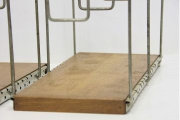 アンティーク雑貨　古いレトロな本立て2点セット(ブックスタンド)