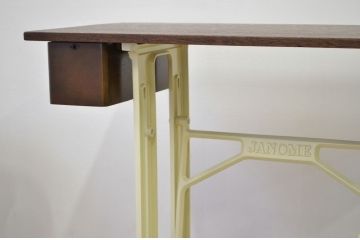 白いペイントのかわいいリメイクミシンテーブル(ミシン台)(JANOME)作業台