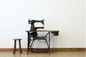 アンティーク雑貨　アンティーク　ジャンクCIRDARサーダー工業用ミシンTF-1靴用18ミシン