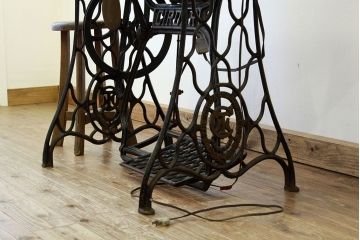 アンティーク雑貨　アンティーク　ジャンクCIRDARサーダー工業用ミシンTF-1靴用18ミシン