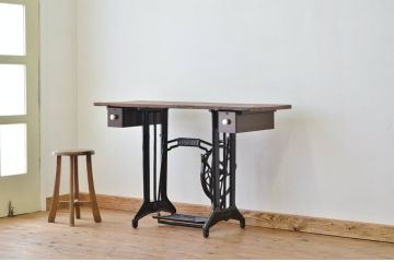 アンティーク家具　古いミシンテーブル(TOYOTA)