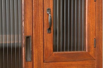 アンティーク家具　アンティーク　上質な前欅モールガラス二段重ね収納棚(食器棚)