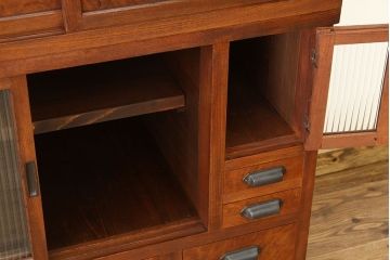 アンティーク家具　アンティーク　上質な前欅モールガラス二段重ね収納棚(食器棚)