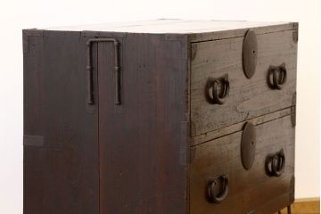 アンティーク家具　アンティーク　鉄脚付き2杯引き出しローチェスト(時代箪笥ローボード)