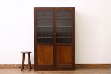 アンティーク家具　アンティーク　古いナラ材の内側引き出しモールガラス本箱(収納棚)