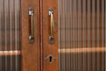 アンティーク家具　アンティーク　古いナラ材の内側引き出しモールガラス本箱(収納棚)