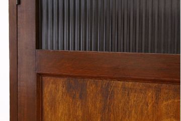 アンティーク家具　アンティーク　古いナラ材の内側引き出しモールガラス本箱(収納棚)