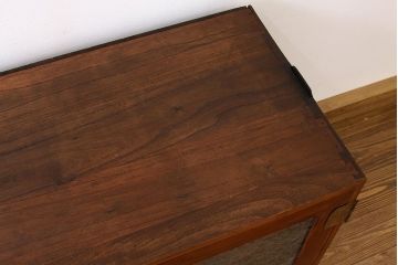 レトロ家具　昭和レトロ　観音開き扉の結霜ガラス入りローボード(収納棚)