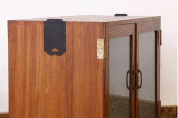 レトロ家具　昭和レトロ　観音開き扉の結霜ガラス入りローボード(収納棚)
