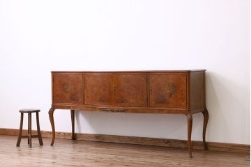 中古イタリア製象嵌入りサイドボード(猫脚)