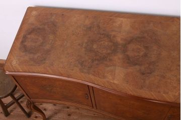 中古イタリア製象嵌入りサイドボード(猫脚)