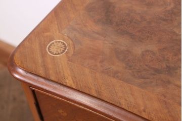 中古イタリア製象嵌入りサイドボード(猫脚)