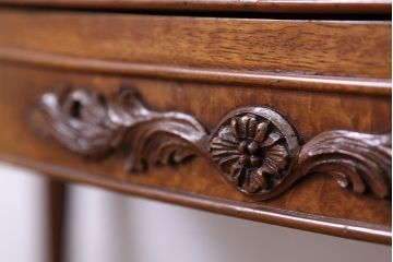 中古イタリア製象嵌入りサイドボード(猫脚)