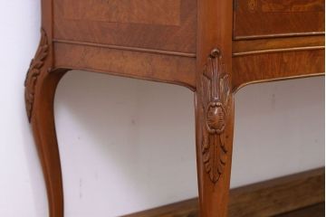 中古イタリア製象嵌入りサイドボード(猫脚)