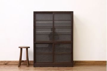 レトロ家具　昭和レトロ　古い木の結霜ガラス入り大型収納棚(下駄箱)